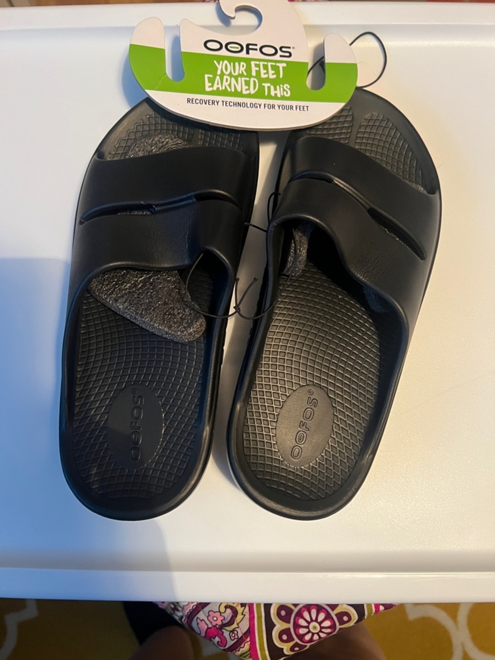 OOFOS Black Men's Recovery Slide Sandals